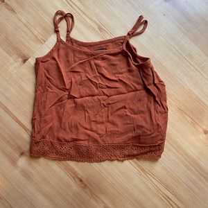 Girls swing tank